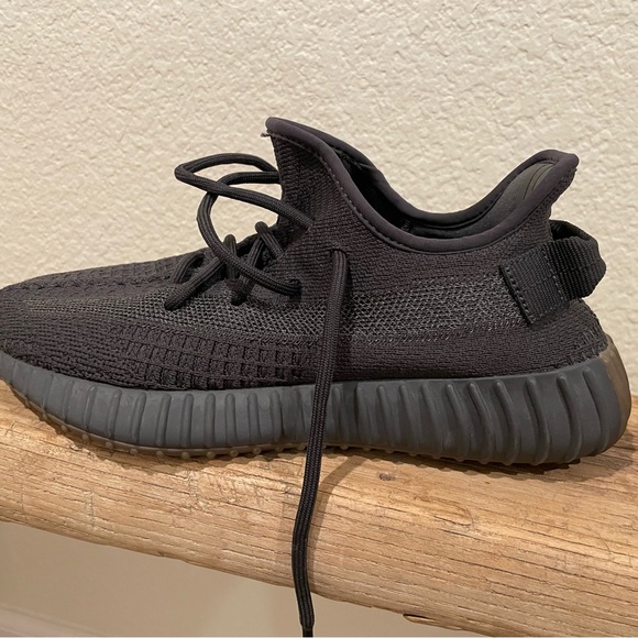 Adidas Yeezy boost - Picture 7 of 11